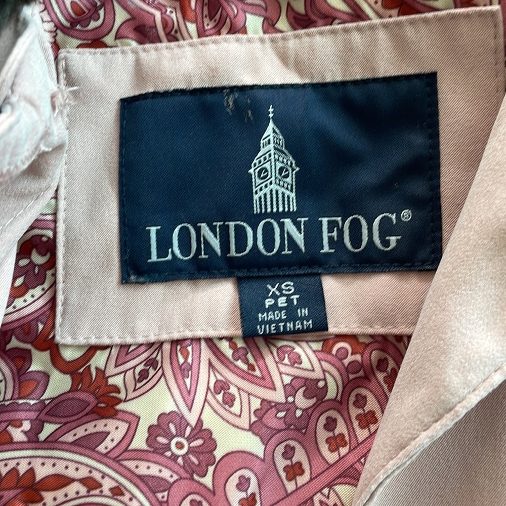 ๐5 for $25 Pink London Fog trench coat with fur detail - Picture 5 of 11